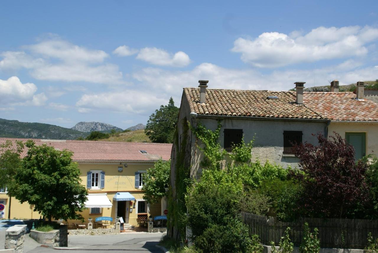 Logis Grand Hotel Bain Comps-sur-Artuby Exterior foto