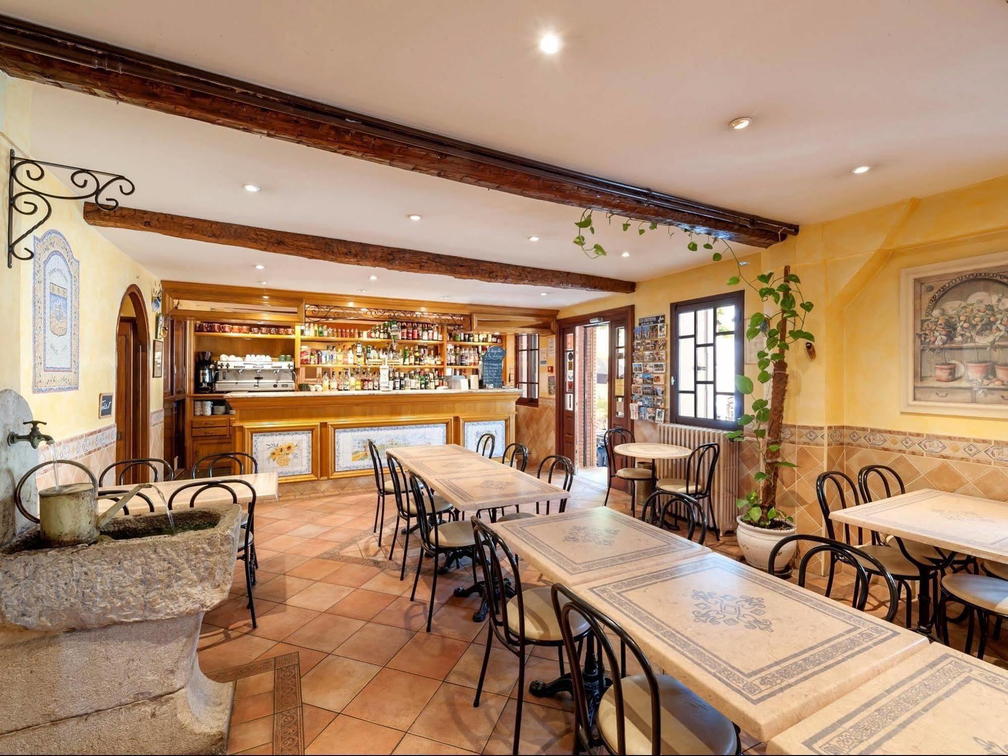 Logis Grand Hotel Bain Comps-sur-Artuby Exterior foto